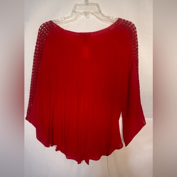 I.N. Studio Bundle Off White, Blue, and Red Crochet Sleeve Tops - Picture 3 of 7